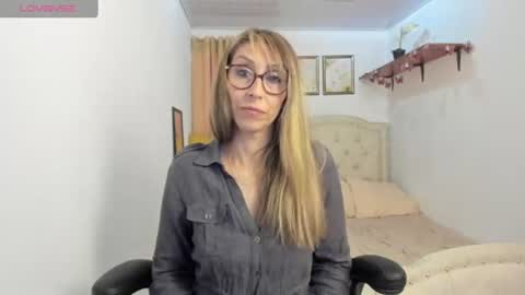 scarletfs online show from August 11, 12:40 pm