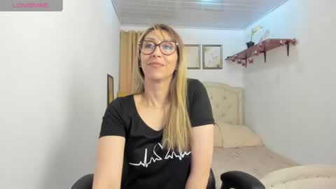 scarletfs online show from August 12, 12:40 pm
