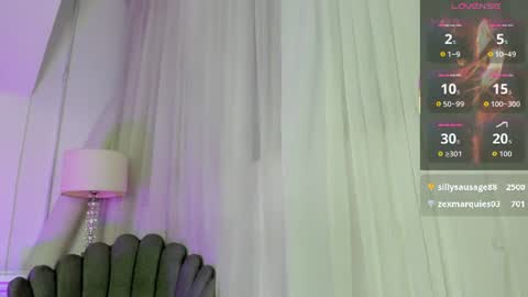              online show from August 11, 1:18 am