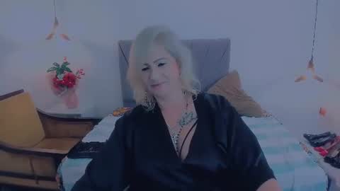 S C A R L E T online show from August 9, 1:34 pm