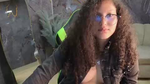 Scarlett online show from August 14, 1:53 am