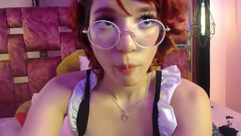 scarlett_squerit online show from July 29, 10:17 pm