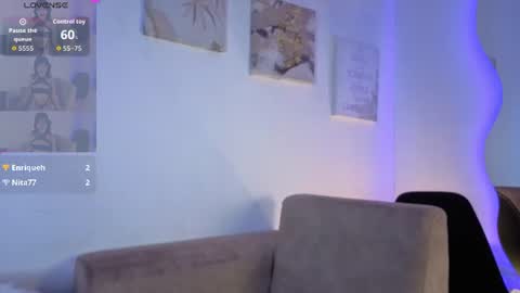 Scarlett   online show from August 12, 5:26 pm