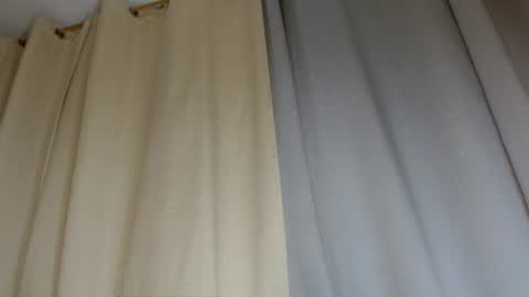 Scarlett zin follow me online show from July 16, 11:15 pm