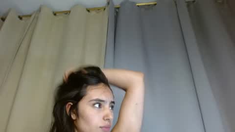 Scarlett zin follow me online show from July 18, 2:45 am