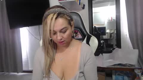 Scarlett online show from April 21, 5:16 pm