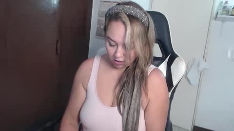 Scarlett online show from May 4, 4:52 pm