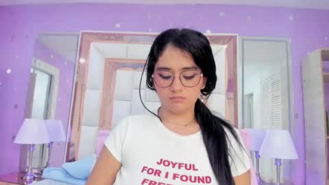 Scarlette  online show from August 15, 7:01 am