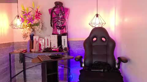 Scarlett Hot online show from August 13, 12:08 pm