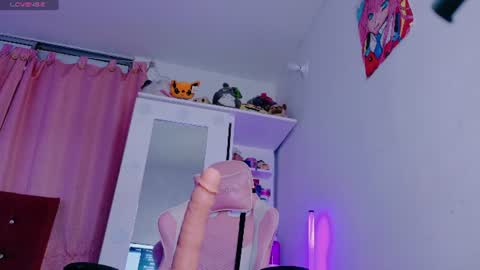 chloe online show from July 2, 4:46 am