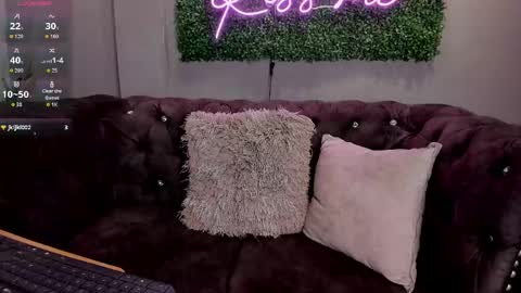 Scarlet online show from April 21, 5:16 pm