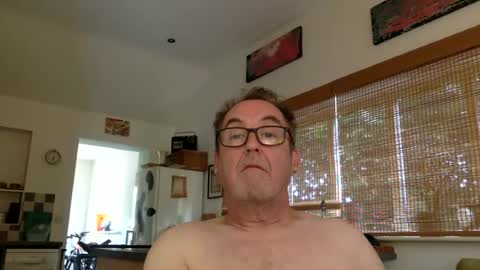 scbiggersballs online show from August 14, 11:36 am