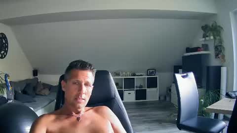 Dildomen online show from August 5, 6:17 pm