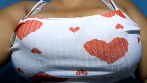 schoco milf online show from August 6, 11:04 pm