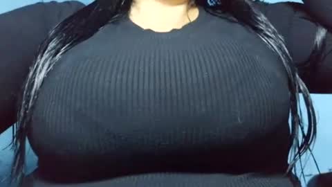 schoco milf online show from August 8, 6:52 pm