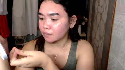 school_babe19 online show from August 17, 9:58 am
