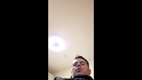 schosch01 online show from March 5, 5:48 am