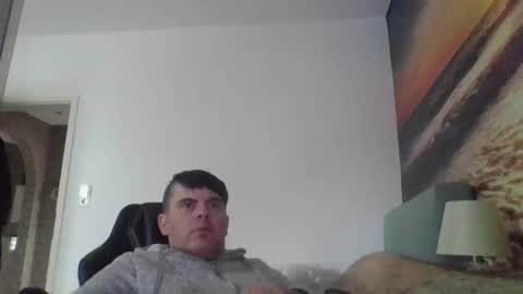 schosch01 online show from May 6, 6:48 am