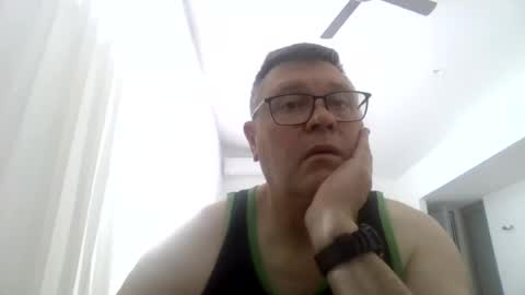 Scoobs online show from August 3, 2:18 am