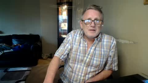James online show from August 8, 7:36 pm