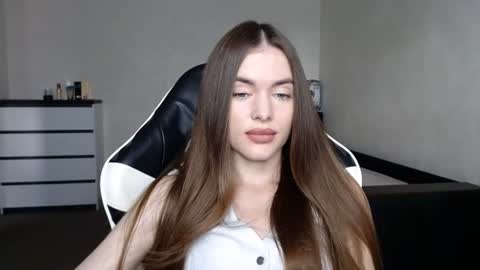 scratc_h online show from August 9, 2:18 pm
