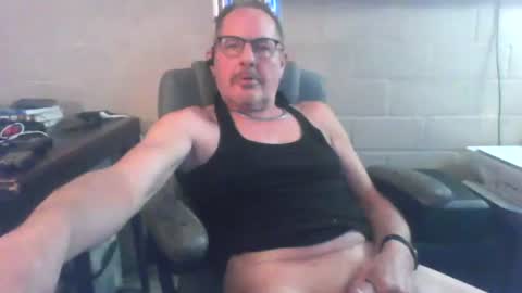 eating pussy  sucking dick online show from May 17, 1:23 pm