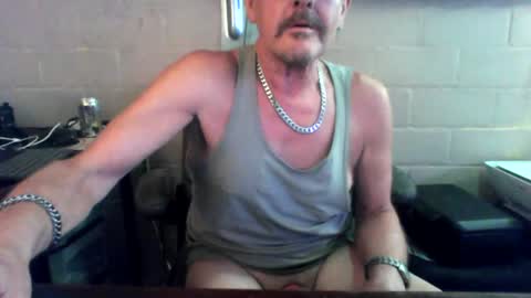 eating pussy  sucking dick online show from July 27, 10:04 pm