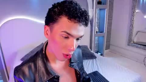 SEAN online show from August 15, 4:16 am