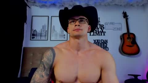 Sean Carrera online show from July 27, 10:48 pm