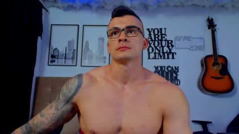 Sean Carrera online show from August 4, 11:02 pm