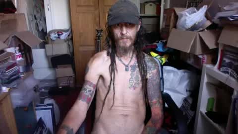 seasidesteve71 online show from August 12, 7:00 am