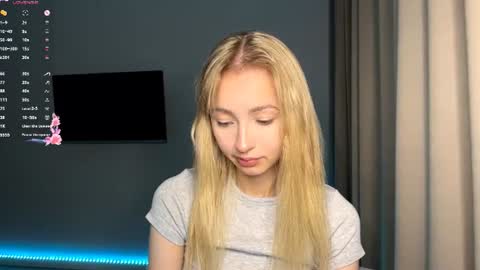Kate online show from August 8, 8:20 pm