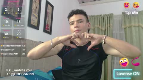 sebas 3 online show from August 5, 1:53 pm