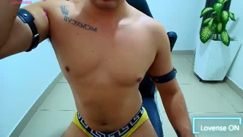 juan  sebastian online show from August 6, 5:23 pm