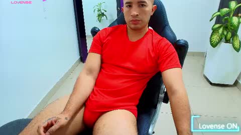juan  sebastian online show from August 12, 6:32 pm