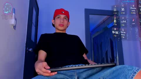 Sebastian online show from August 14, 3:21 am