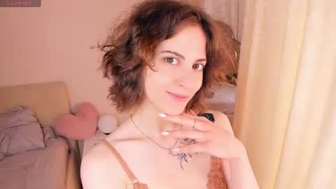 Mia online show from August 13, 7:55 am