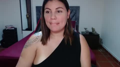 Secret Bella online show from July 3, 1:24 pm