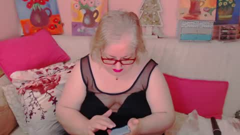 SecretLoverBBW online show from June 16, 7:45 pm
