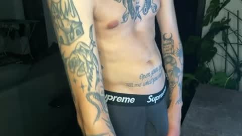 secretlust96 online show from August 6, 7:46 pm