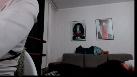 secrettt_poison online show from August 6, 7:13 pm