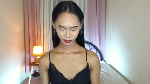 ashly online show from June 25, 1:52 am