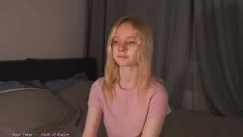 See Its honey bunny  im Lana online show from August 6, 5:34 pm