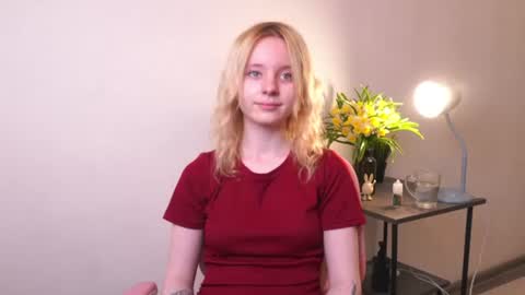 See Its honey bunny  im Lana online show from August 12, 6:10 pm