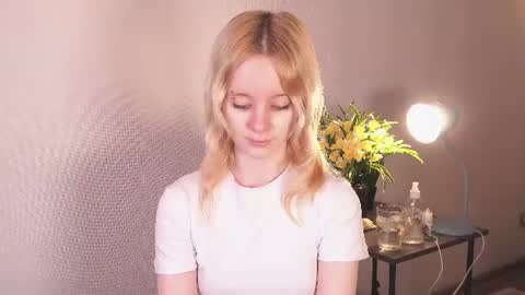 See Its honey bunny  im Lana online show from August 13, 3:37 pm