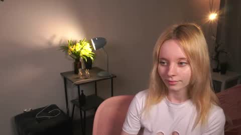 See Its honey bunny  im Lana online show from August 14, 6:00 pm