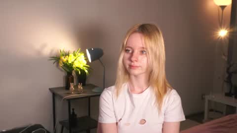 See Its honey bunny  im Lana online show from August 14, 7:06 pm