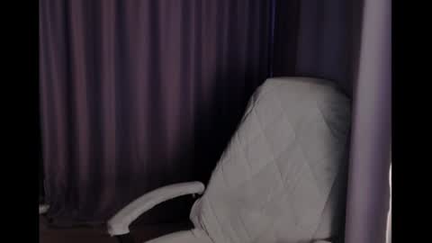 Emily online show from July 23, 7:11 am