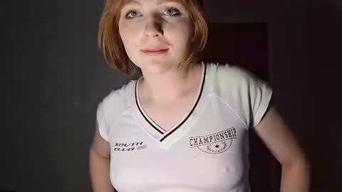 Luna Li online show from September 9, 8:25 pm