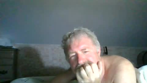 seeuinmyroom online show from August 5, 1:47 am